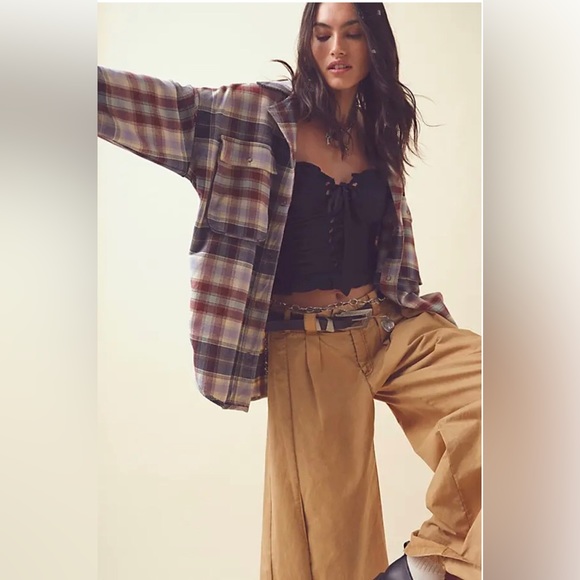 NWT Free People Izzy Cargo Oversized Shirt/ Jacket in Olive Combo - Picture 14 of 14